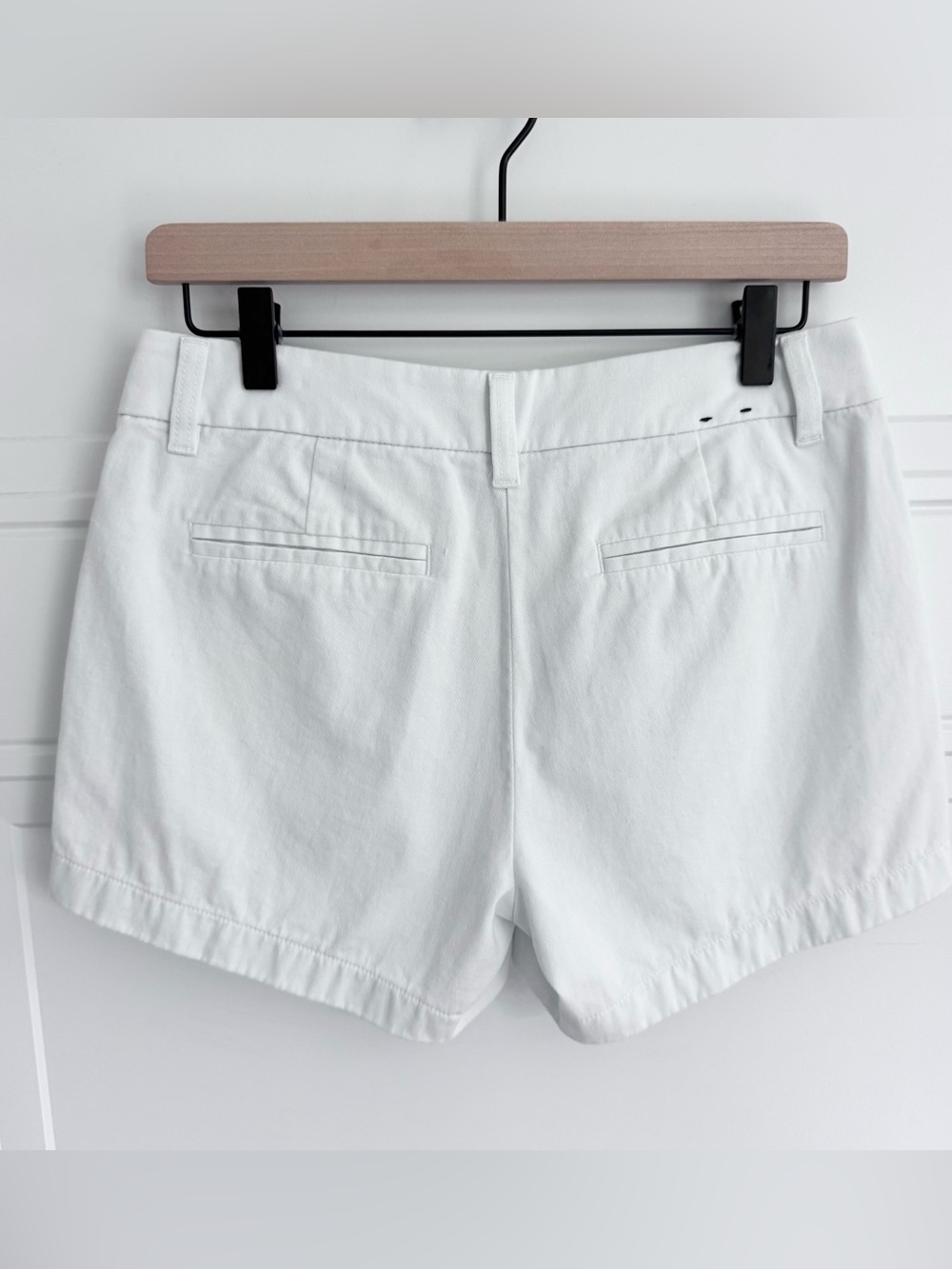 J. Crew White Women's Casual Chino Shorts, Size 2 - Picture 2 of 4
